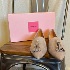 Kate Spade madyson true suede flat grey SZ: 8